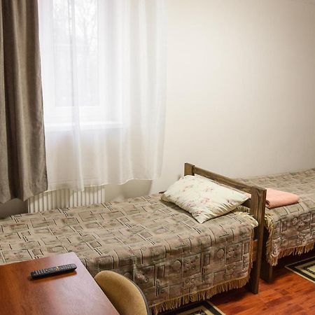 Gostynniy Dvir Hostel Ternopil Exterior photo